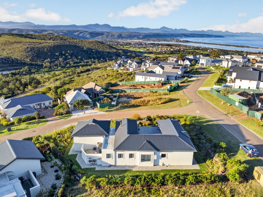 3 Bedroom Property for Sale in Baron View Western Cape